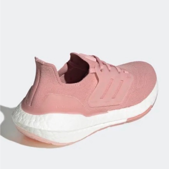 adidas UltraBOOST 22 Wonder Mauve Pink - Picture 5 of 10